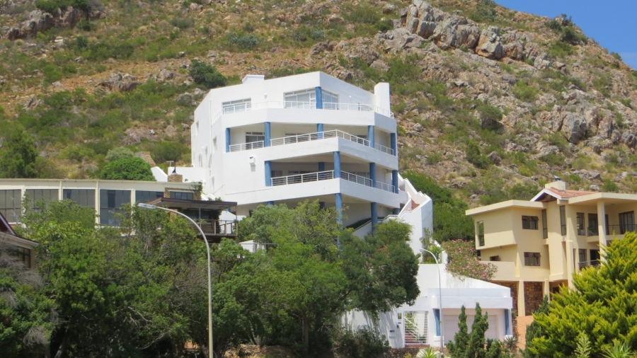 5 Bedroom Property for Sale in Mountainside Western Cape